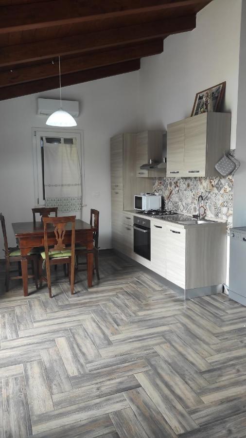 Villa Erilia San Giovanni Suergiu Luaran gambar